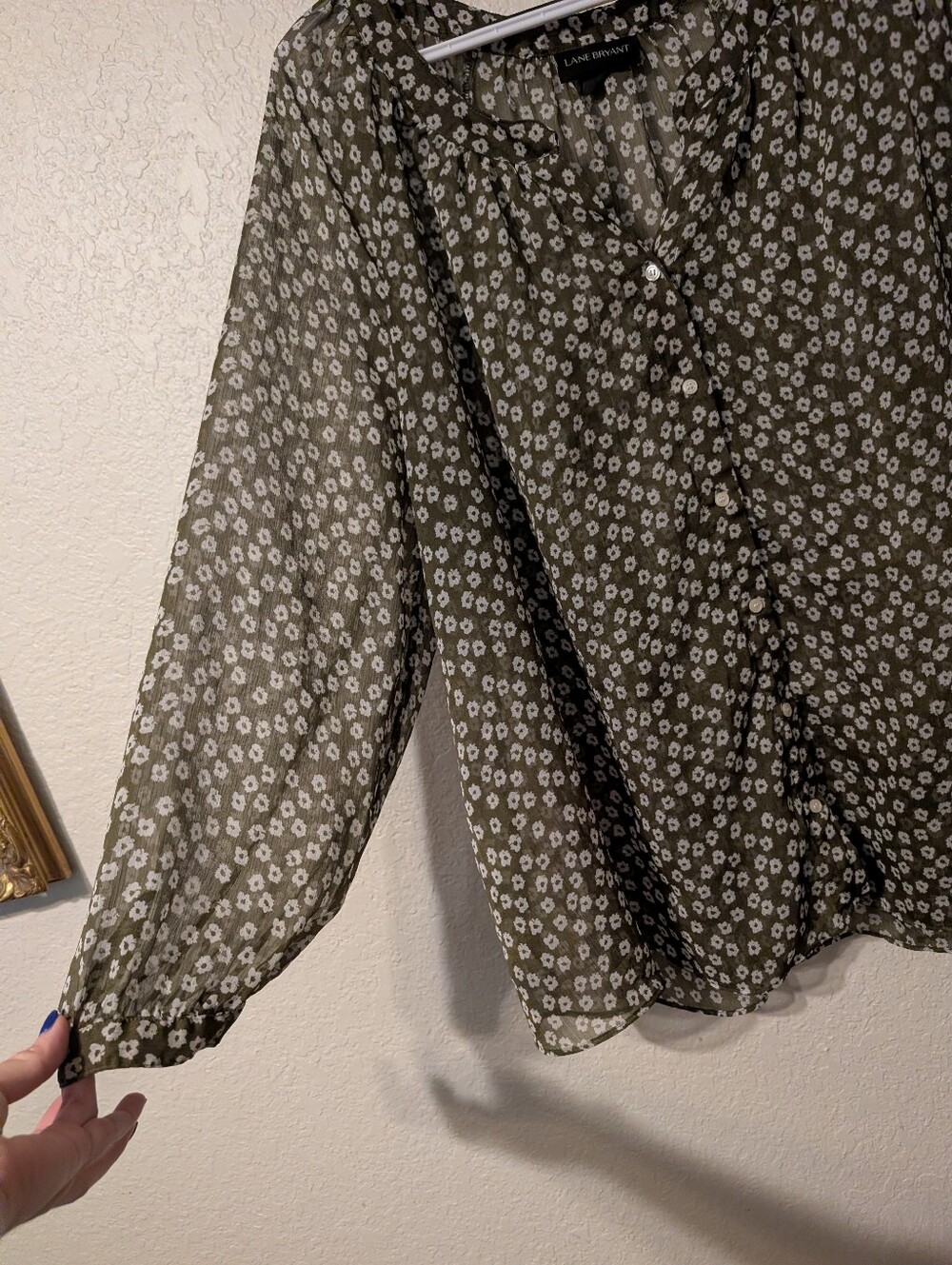 Dark Olive Green & White Floral Sheer Long Sleeve Button Blouse, Size 18/20 - Picture 2 of 5